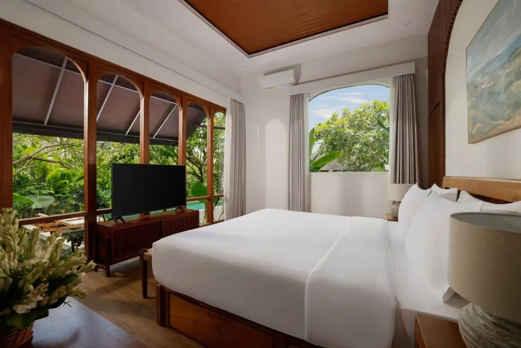 Villa Tropical Svasti - 5 Bedrooms Villa - Canggu Luxury Villa
