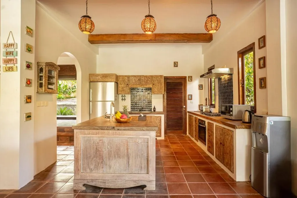 Villa Tropical Svasti - 5 Bedrooms Villa - Canggu Luxury Villa