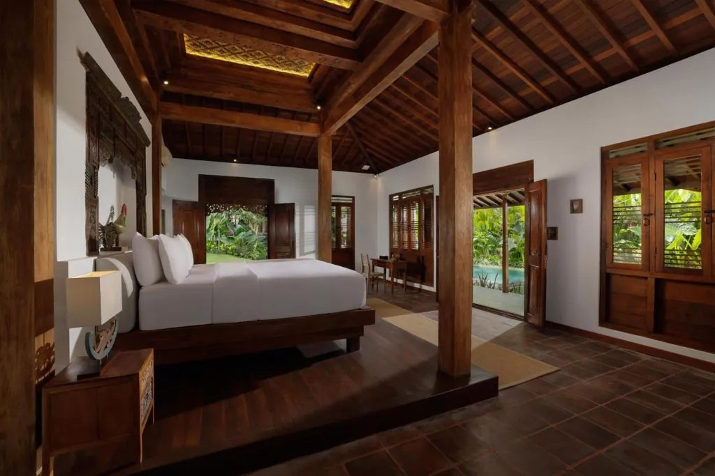 Villa Tropical Svasti - 5 Bedrooms Villa - Canggu Luxury Villa